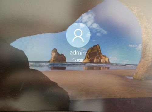 Win10一直在无限循环登录界面怎么回事？